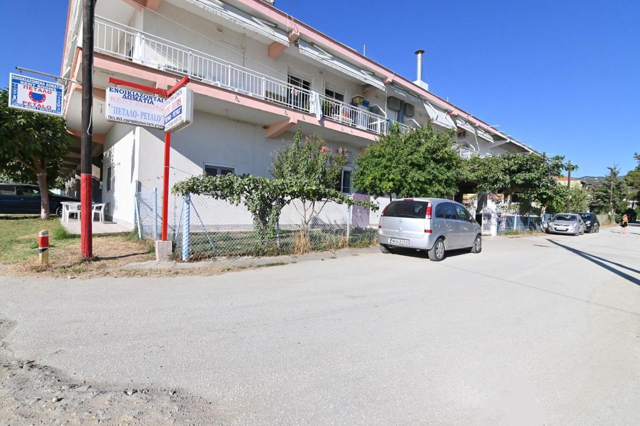 Greece Asprovalta Rooms Accomodation Apartment Hotel Petalo Bagian luar foto