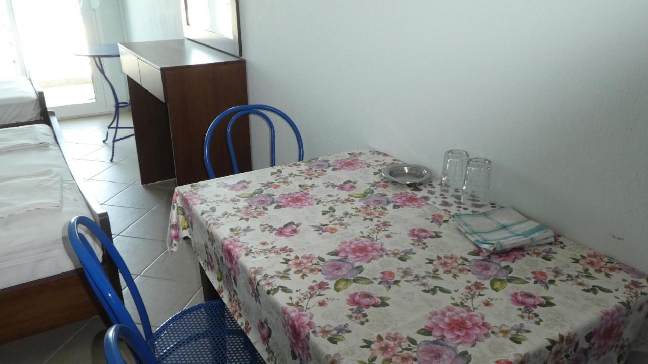 Greece Asprovalta Rooms Accomodation Apartment Hotel Petalo Bagian luar foto