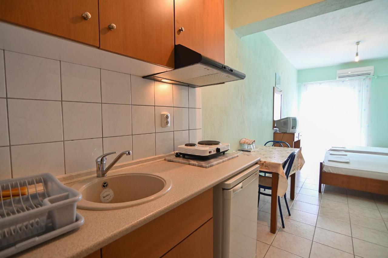 Greece Asprovalta Rooms Accomodation Apartment Hotel Petalo Bagian luar foto